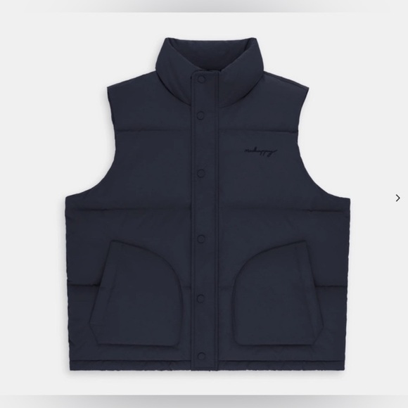 NWT MadHappy Winter 1 Puffer Vest Navy Blue Size Large - Picture 1 of 14